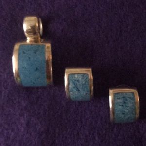 PENDANT & EARRINGS